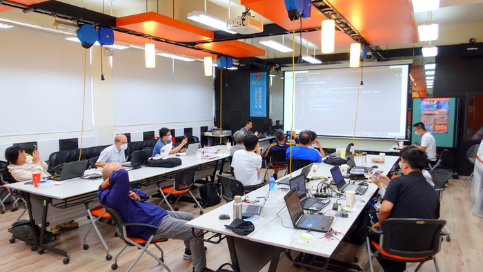 2025【正修創客基地×工學院】同儕學習社群研習-AI人工智慧應用與實作工作坊系列活動圖片