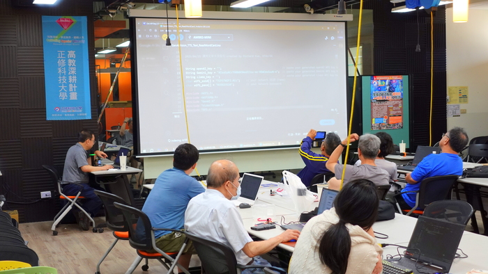 2025【正修創客基地×工學院】同儕學習社群研習-AI人工智慧應用與實作工作坊系列活動圖片