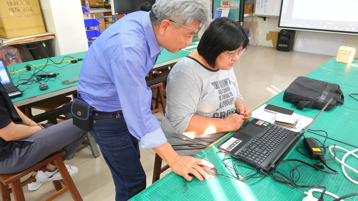 20251203【正修創客基地×工學院】雷射切割應用體驗工作坊-雷切小木盒圖片