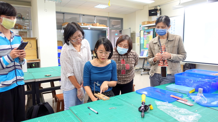 20251126【正修創客基地×工學院】基礎金工應用實作工作坊-錫飾花紋製作小物圖片