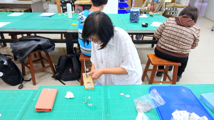 20251126【正修創客基地×工學院】基礎金工應用實作工作坊-錫飾花紋製作小物圖片