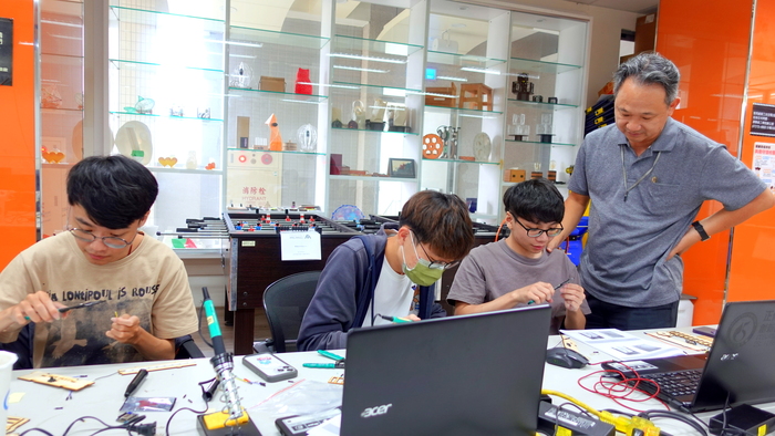 20250528【正修創客基地×工學院】基礎電子應用實作工作坊-聲聲不息跳動燈圖片