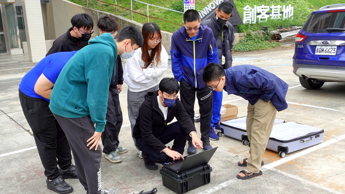 2025【正修創客基地×工學院】同儕學習社群研習-無人機基礎編程實作工作坊圖片