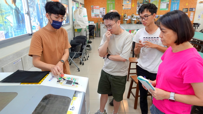 2025【正修創客基地×工學院】同儕學習社群研習-雷射雕刻教育訓練及基礎實作工作坊圖片