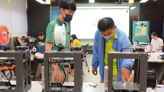 2025【正修創客基地×工學院】同儕學習社群研習-3D列印基礎入門及教育訓練工作坊圖片
