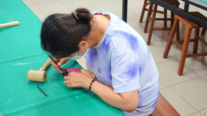 20250514-0521【正修創客基地×工學院】工程材料應用實作工作坊-燙金立體皮革磁釦小包圖片