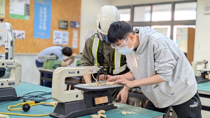 2025【正修創客基地×工學院】同儕學習社群研習-小型木工機台基礎應用及教育訓練工作坊圖片